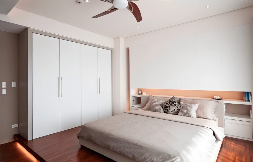Шкаф-купе в спальне