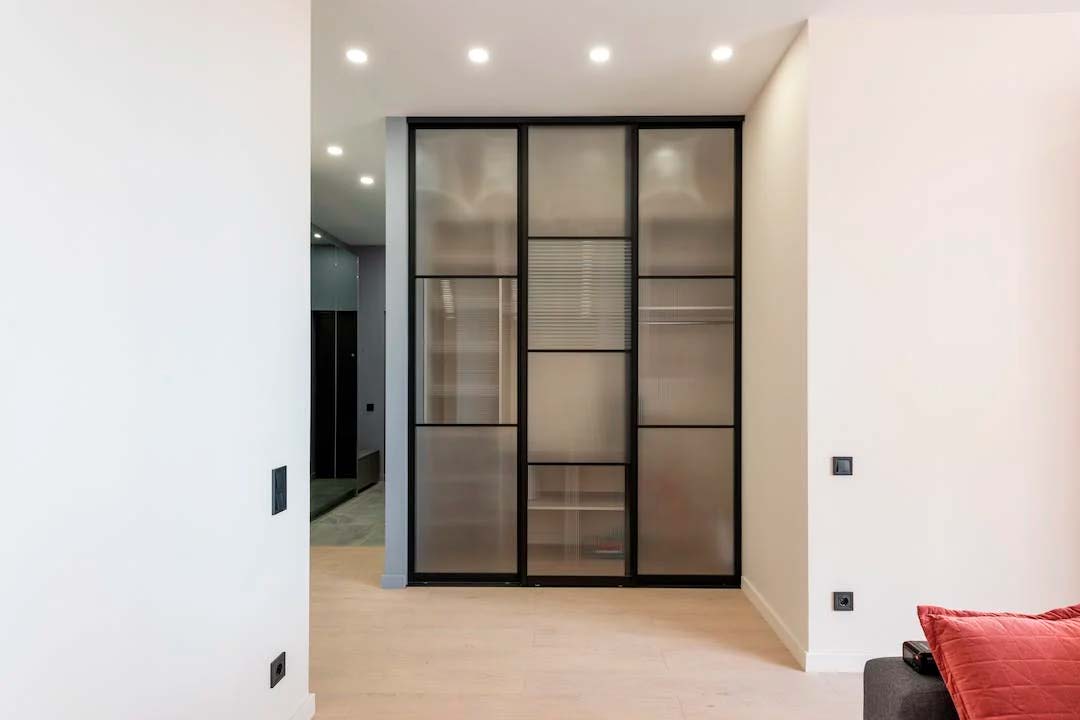 Купить Шкаф в прихожую "Ladder" под заказ, цена от 1900 руб., в рассрочку. Шкафы в Гомеле и Речице.