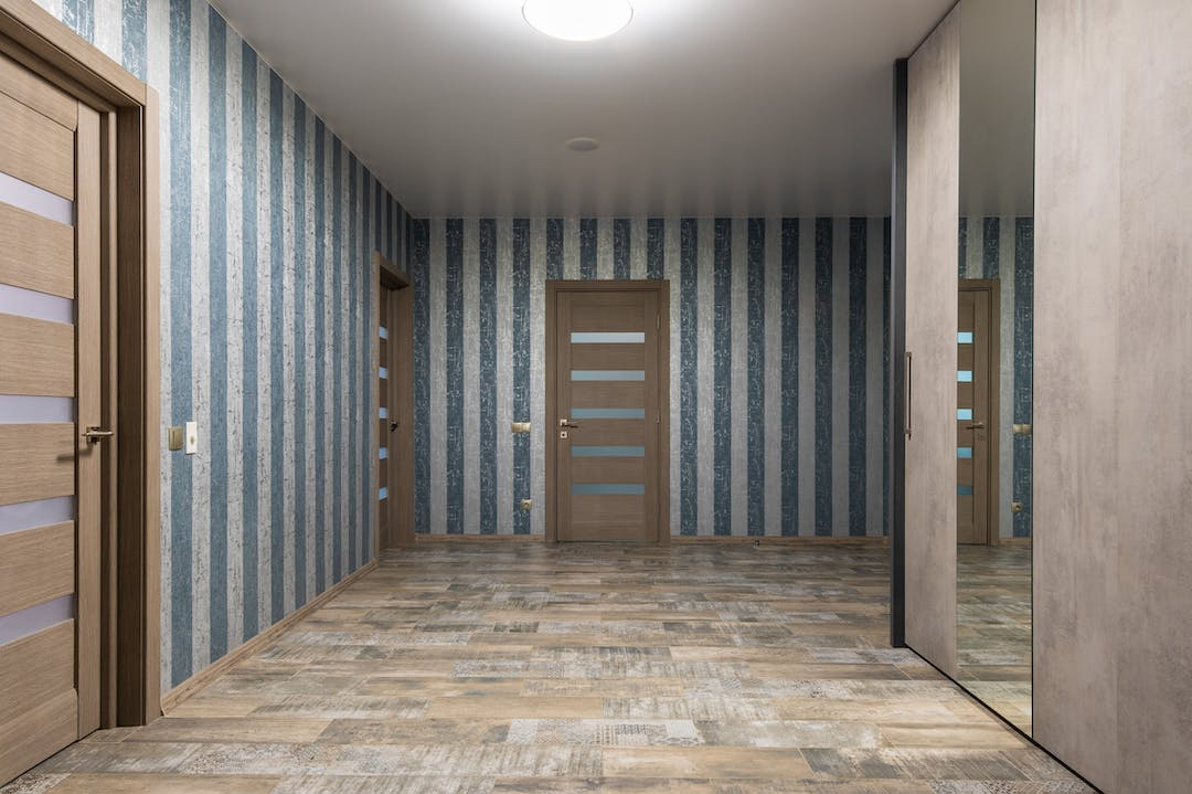 Купить Шкаф-купе с зеркалом "Стандарт" под заказ, цена от 2000 руб., в рассрочку. Шкафы-купе в Гомеле и Речице.