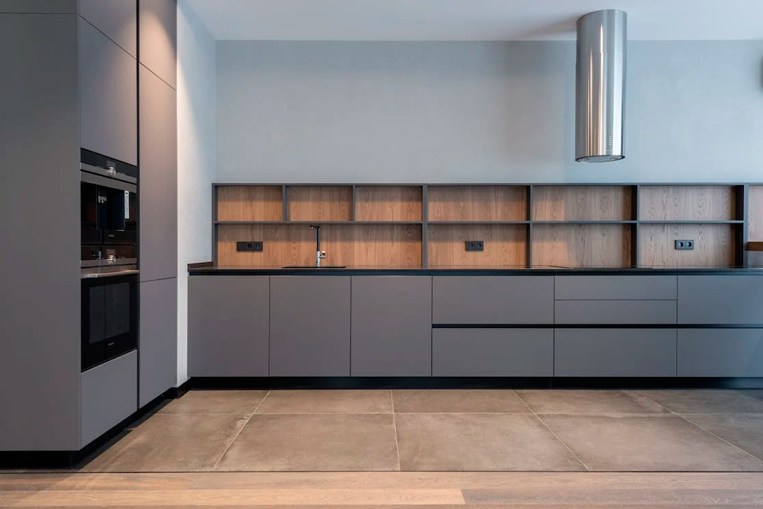 Купить Классическая кухня "Silver" под заказ, цена от 9200 руб., в рассрочку. Кухни в Гомеле и Речице.