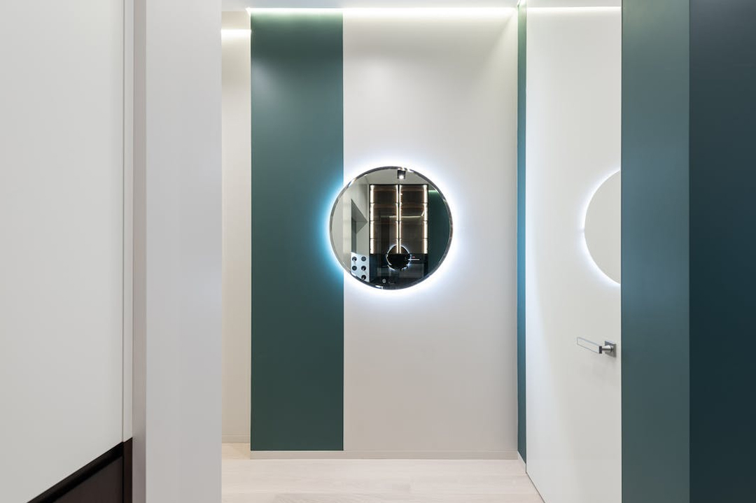 Купить Шкаф-купе с зеркальным фрагментом "Fabula" под заказ, цена от 1600 руб., в рассрочку. Шкафы-купе в Гомеле и Речице.