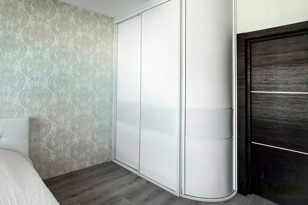 Купить Радиусный шкаф "Angle" под заказ, цена от 1200 руб., в рассрочку. Шкафы в Гомеле и Речице.