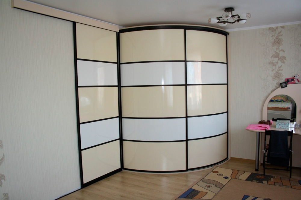 Купить Угловой радиусный шкаф "Ginger" под заказ, цена от 1500 руб., в рассрочку. Шкафы в Гомеле и Речице.