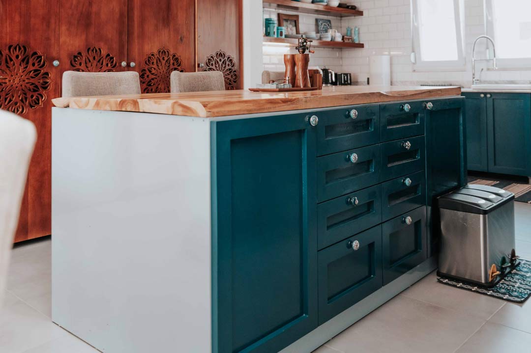 Купить Встроенная кухня "Navi" под заказ, цена от 4900 руб., в рассрочку. Кухни в Гомеле и Речице.