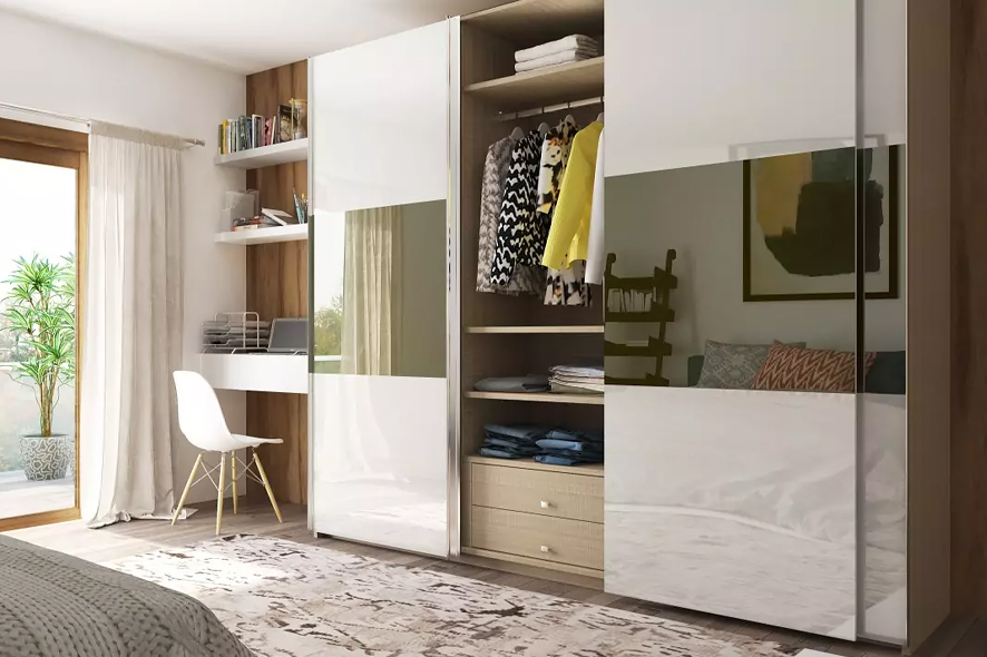 Купить Шкаф-купе с горизонтальными зеркалами под заказ, цена от 1328 руб., в рассрочку. Шкафы-купе в Гомеле и Речице.